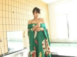 筱崎愛 性感巨乳女神 寫真集